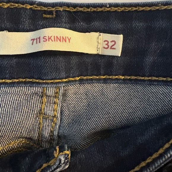 Levi skinny jeans - Picture 2 of 6